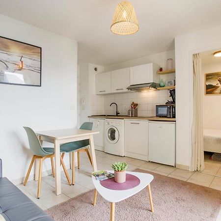 Cosy Flat At 100M From The Beach And Parking Apartment Уистреам Екстериор снимка