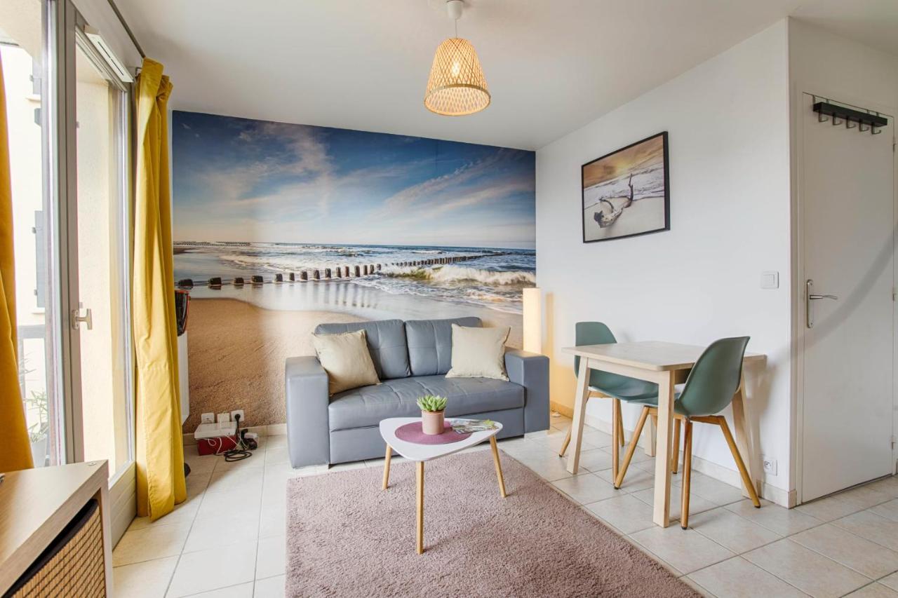 Cosy Flat At 100M From The Beach And Parking Apartment Уистреам Екстериор снимка