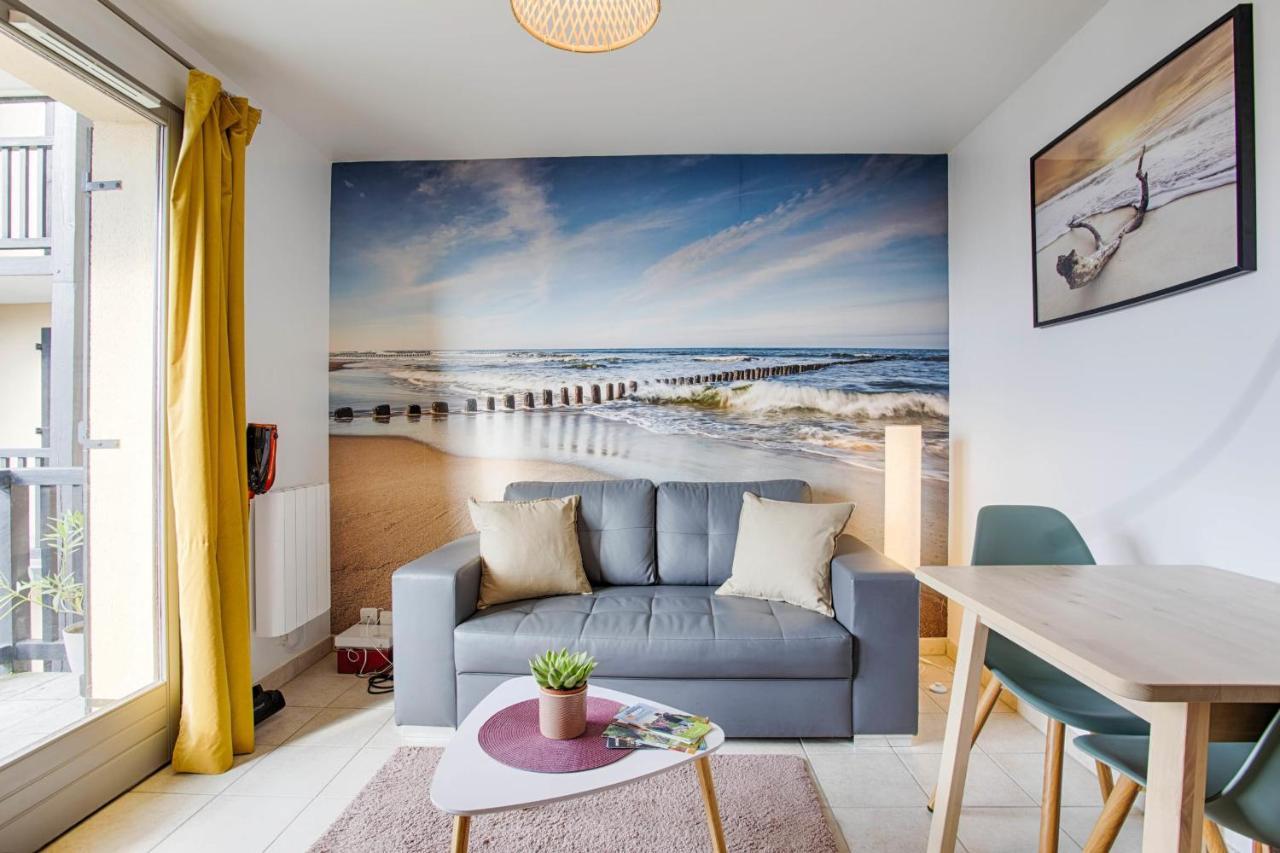 Cosy Flat At 100M From The Beach And Parking Apartment Уистреам Екстериор снимка